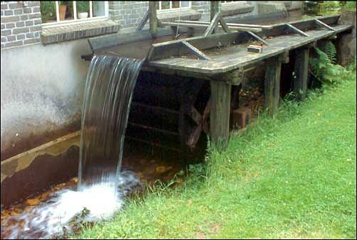 5, Molen 03524 De Hamermolen (Ugchelen), W. Jans (24-07-1998) | Database Nederlandse molens media-bestand