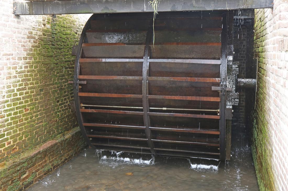 3, Molen 03500 (watermolen) (Eerbeek), Ronald Bakker (12-09-2026)Het bovenslagwaterrad van de molen. | Database Nederlandse molens