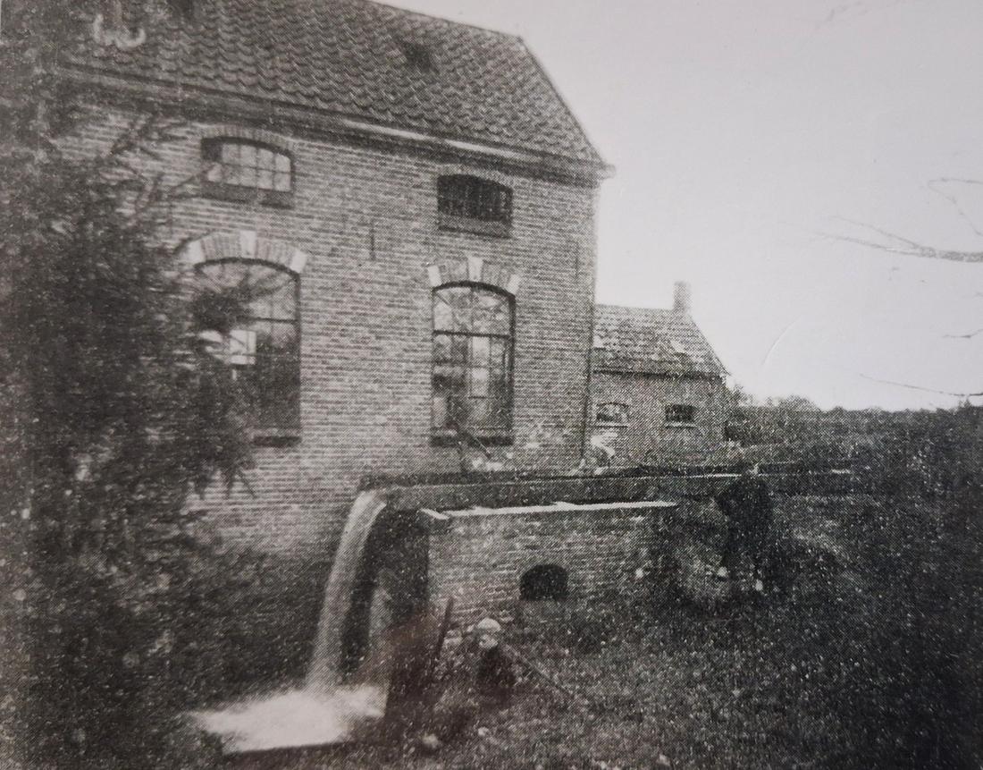 Molen 10266 Het Kraaijennest (Vaassen), Wasserij Het Kraaiennest van C.J. Mentink en M. Mentink, collectie Jan Verhoek | Database Nederlandse molens