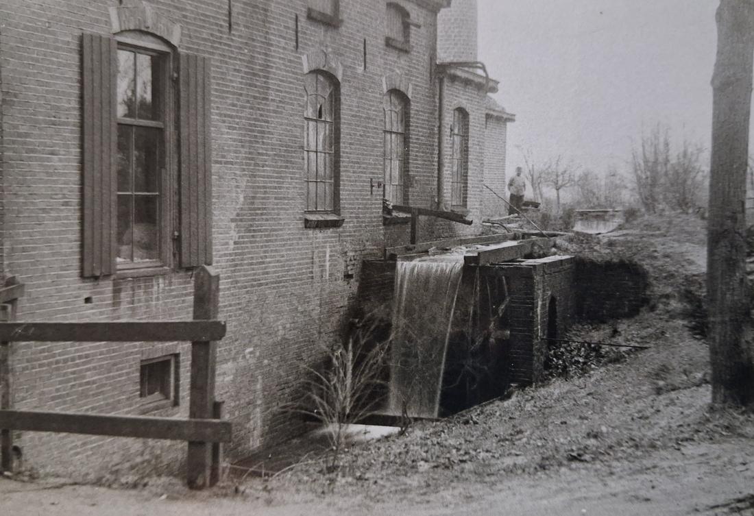 1, Molen 10266 Het Kraaijennest (Vaassen), Wasserij Het Kraaiennest van C.J. Mentink en M. Mentink, collectie Jan Verhoek | Database Nederlandse molens