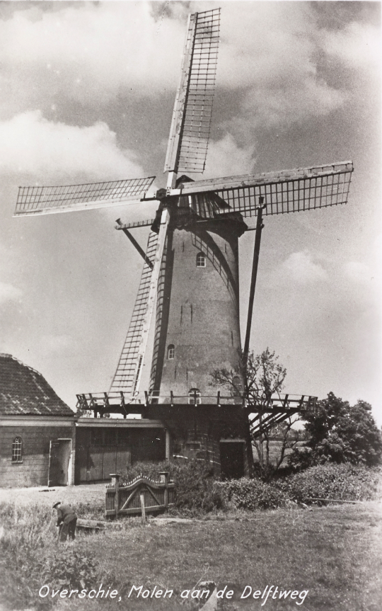 Molen 01168 De Hoop (Rotterdam, stadsdeel Overschie), Ansichtkaart, uitg. Post en M. Neeleman, Overschie
collectie DHM | Database Nederlandse molens