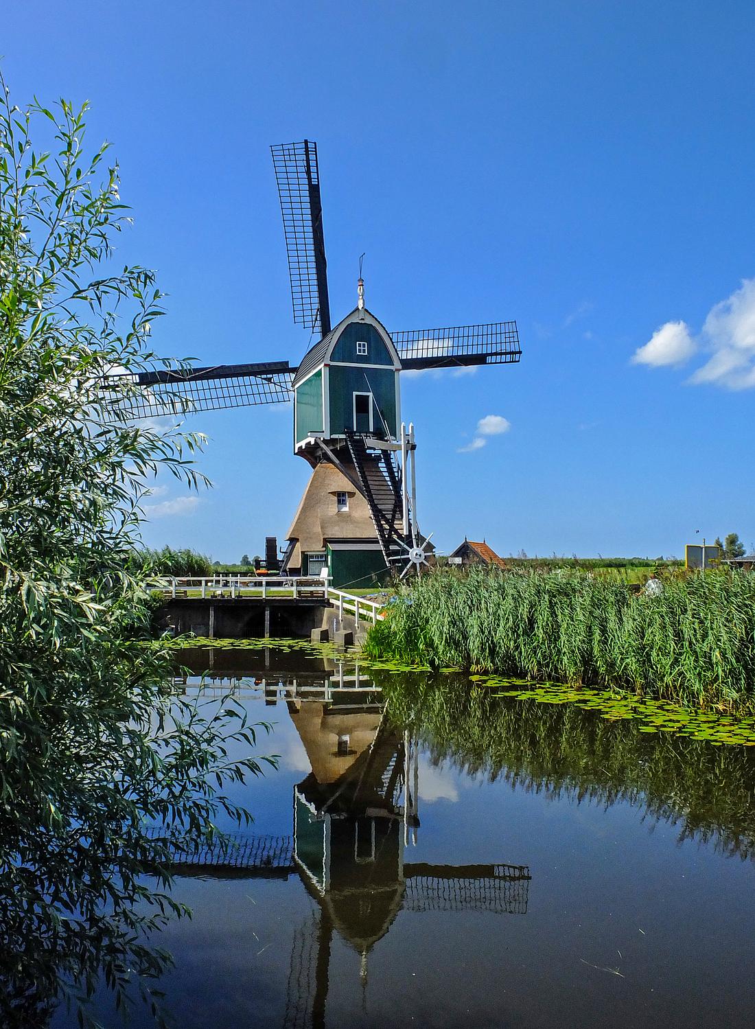 1, Molen 01486 Achterlandse Molen (Groot-Ammers), Roman Marczyk (10-05-2025)Ik ben een buitenlander, die gefascineerd is door het Nederlandse landschap. Ik fotografeer graag windmolens. | Database Nederlandse molens