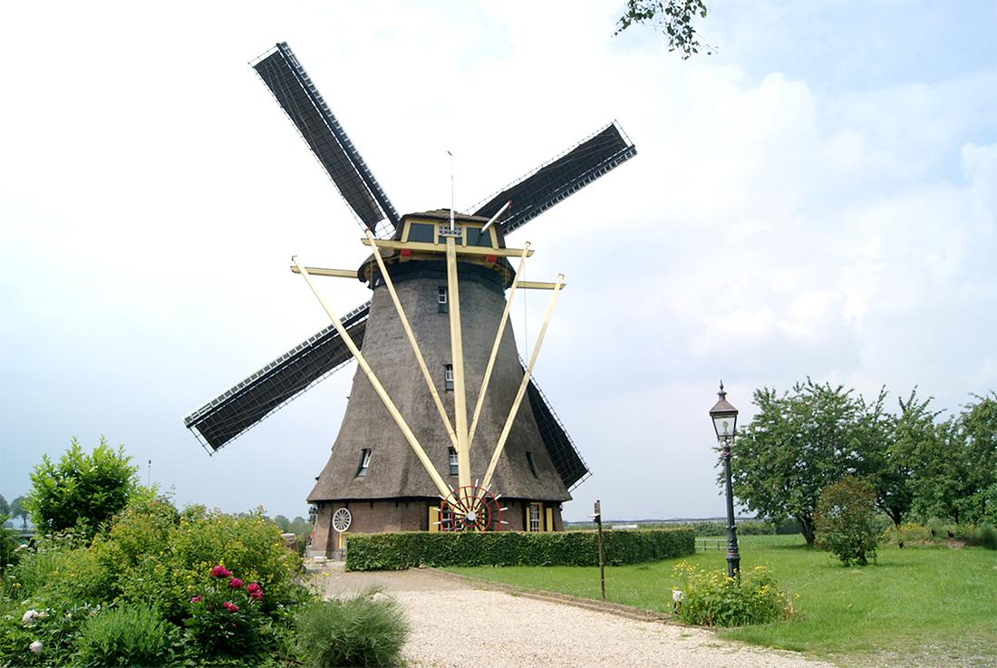 2, Molen 02620 (poldermolen) (Geldermalsen), Kees van Drie (11-6-2016) | Database Nederlandse molens media-bestand