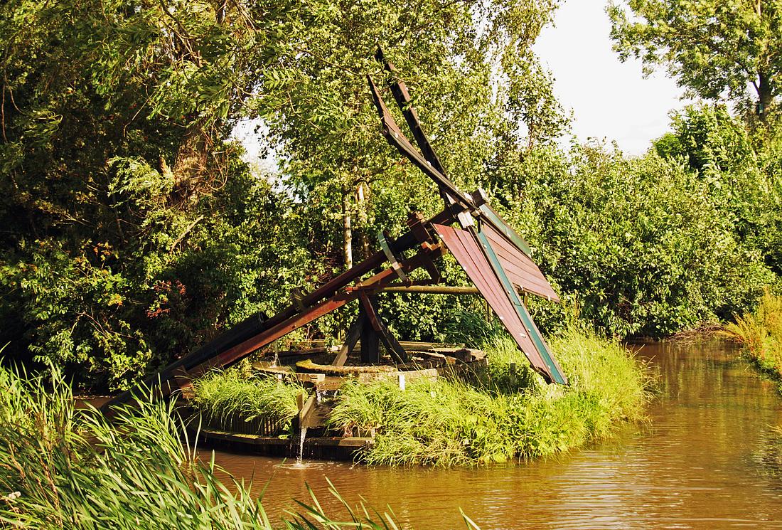 2, Molen 11482 (paaltjasker) (Warga / Wergea), Denis Van Cronenburg (29-07-2013) | Database Nederlandse molens