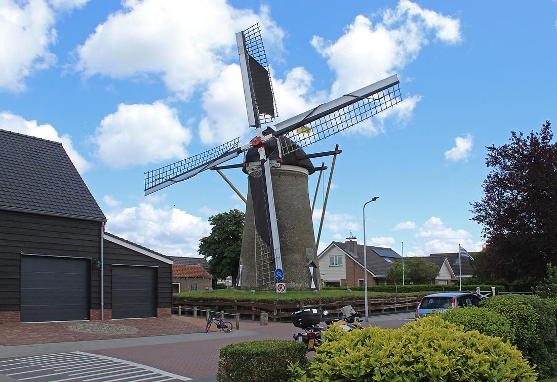 2, Molen 01882 (Naamloos) (Oosterland), Denis Van Cronenburg (25-08-2022) | Database Nederlandse molens