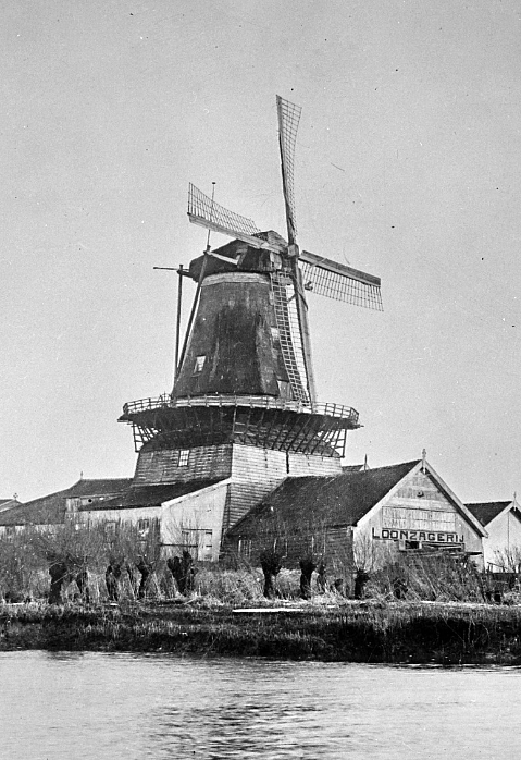 Molen 01514 a De Jonge Willem / De Jonge William (Alblasserdam), deel van grotere foto, collectie DHM | Database Nederlandse molens
