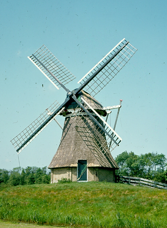Molen 00419 Molen van de buitenplaats Toutenburg (Tietjerk/ Tytsjerk), Foto 1974, collectie DHM | Database Nederlandse molens