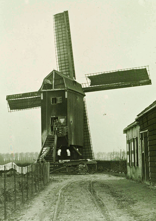 Molen 03562 Oranjeboom / Molen van Rijk (Nieuwdorp), Deel van foto, collectie R. van 't Geloof | Database Nederlandse molens