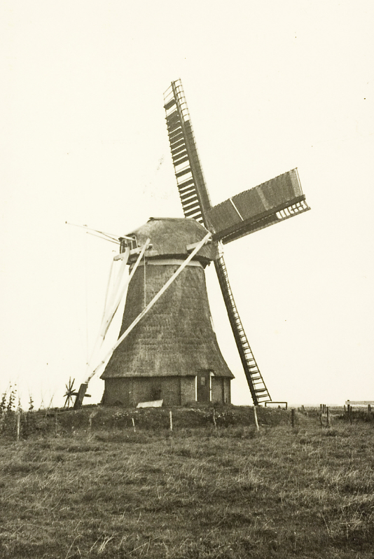 Molen 04421 Noordlaarder Oostpolder (Noordlaren), Foto W.O. Bakker, collectie DHM | Database Nederlandse molens