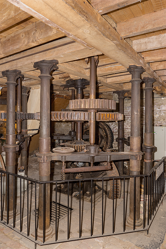 9, Molen 01111 Ophovenermolen (Sittard), Marcel van Nies (29-4-2017) | Database Nederlandse molens media-bestand