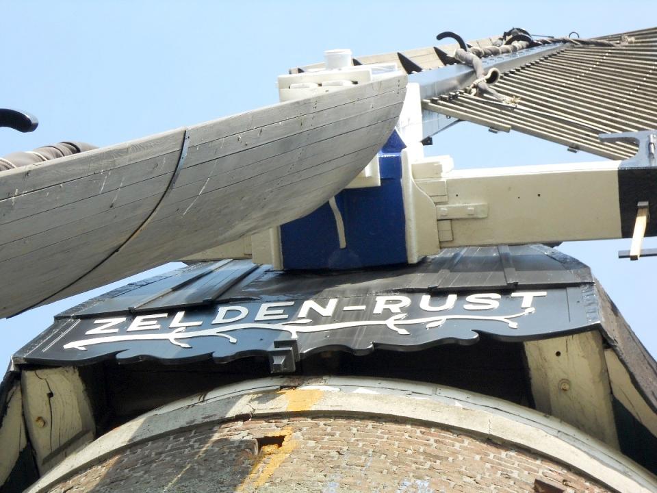 5, Molen 02858 Zeldenrust (Budel), Rob Simons (13-09-2010) | Database Nederlandse molens media-bestand