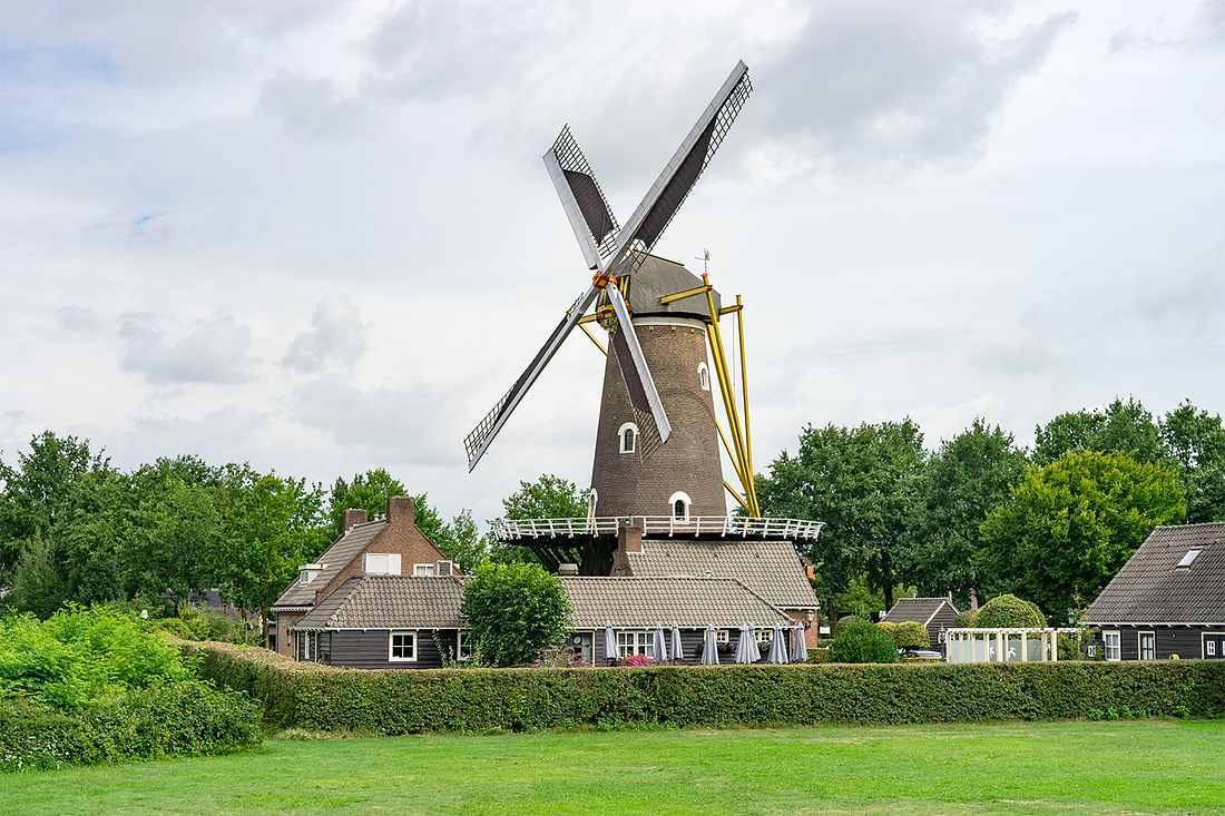 1, Molen 02616 De Korenaar (Oirschot), Marcel van Nies (27-7-2017) | Database Nederlandse molens media-bestand