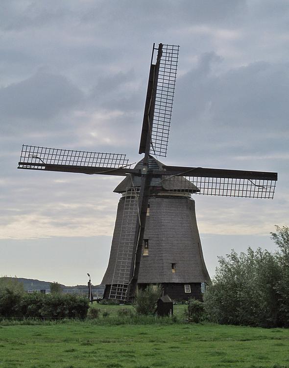 6, Molen 01101 Bosmolen (Egmond aan den Hoef), Piet Glasbergen (2-9-2014). | Database Nederlandse molens media-bestand