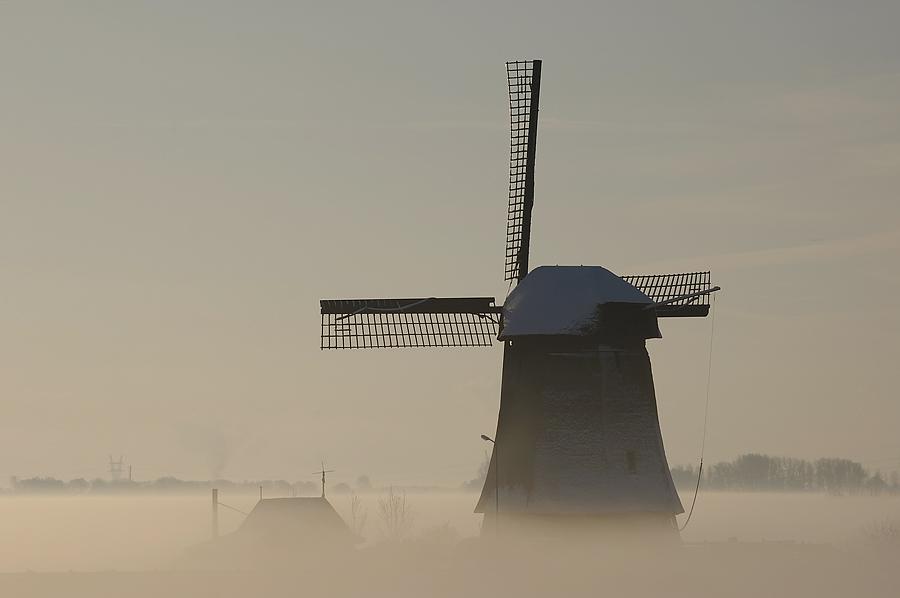 4, Molen 00122 Ondermolen O (Ursem), Chris van Gijs (3-1-2010). | Database Nederlandse molens media-bestand