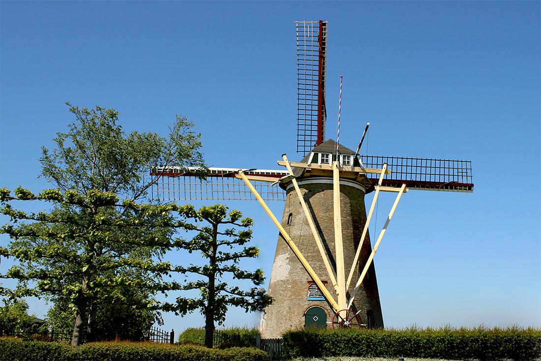 3, Molen 01896 d'Oranjeboom (Nieuwe-Tonge), A. den Hartigh (23-5-2010) | Database Nederlandse molens media-bestand