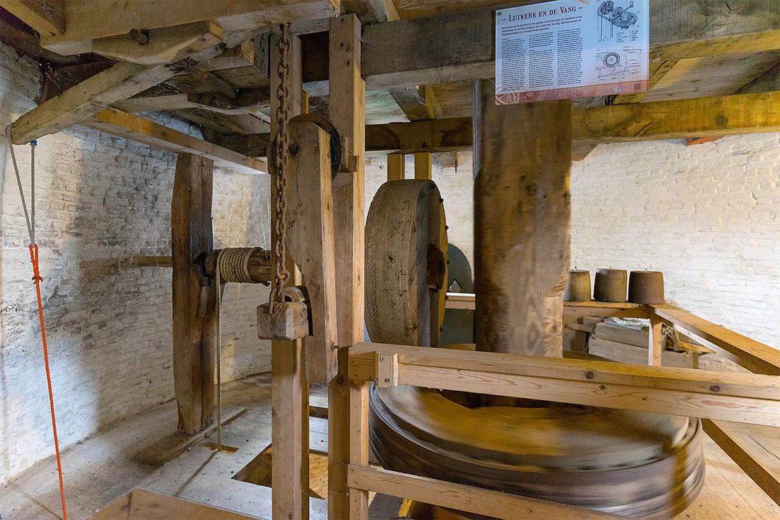 14, Molen 01896 d'Oranjeboom (Nieuwe-Tonge), Marcel van Nies (2-3-2019) | Database Nederlandse molens media-bestand