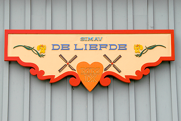 6, Molen 01490 De Liefde (In liefde draaiende) (Streefkerk), Ton Koorevaar (7-4-2011). | Database Nederlandse molens media-bestand