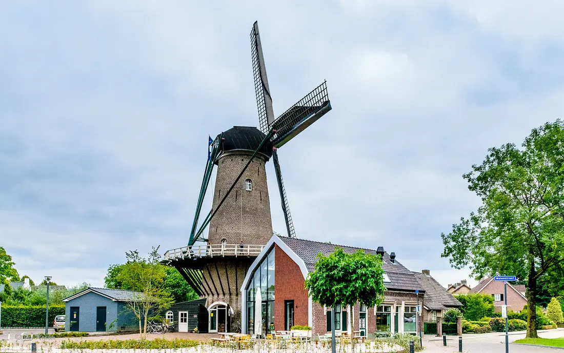 1, Molen 02613 De Volharding / Molen van Den Otter (Best), Jan Kraker (18-8-2018) | Database Nederlandse molens media-bestand