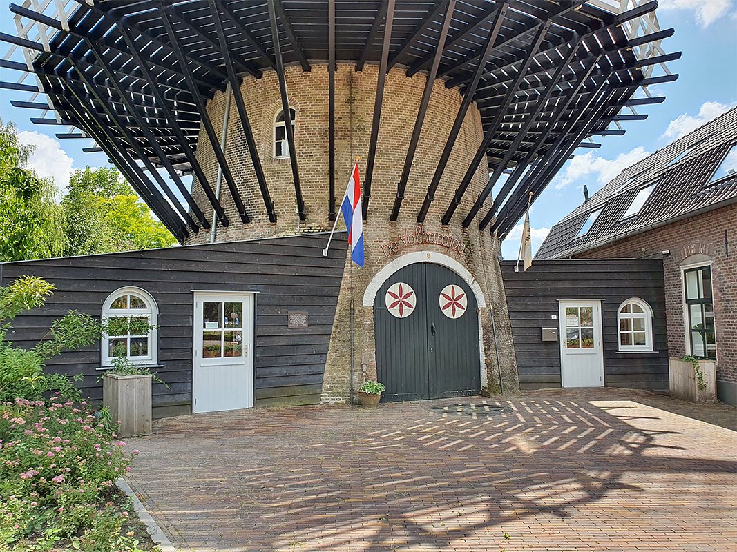 9, Molen 02613 De Volharding / Molen van Den Otter (Best), Pieter Zuijkerbuijk (13-6-2020) | Database Nederlandse molens media-bestand