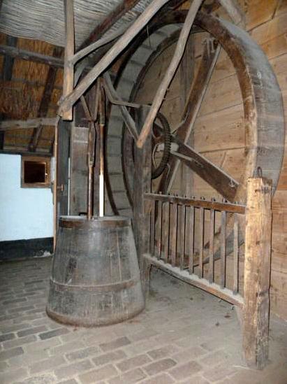 Molen 15471 Hondenmolen uit Varik (Arnhem), Ton Slings (27-9-2011) | Database Nederlandse molens media-bestand