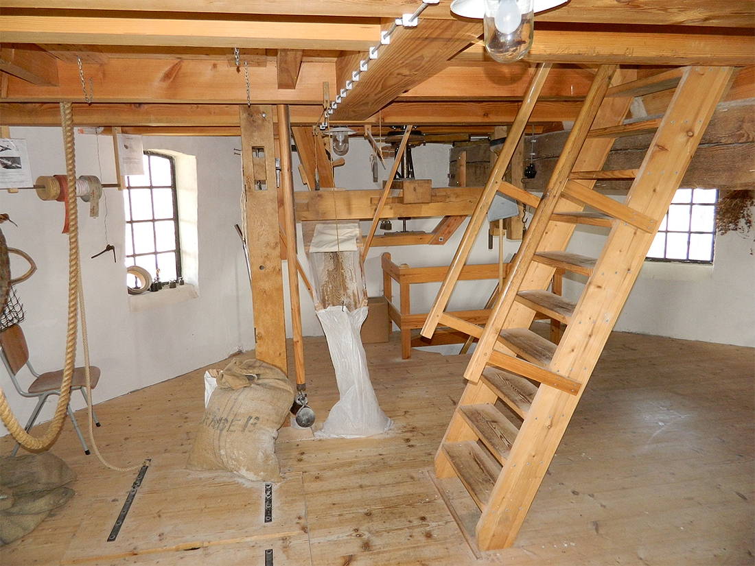 10, Molen 01847 Molen Massier (Nieuwleusen), Vincent Mepschen (1-3-2018) | Database Nederlandse molens media-bestand