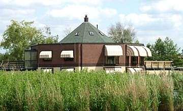 1, Molen 10093 Eilinzon / De Groene Pauw (Vinkeveen), Foto: Judith Goubitz, mei 2003 | Database Nederlandse molens media-bestand