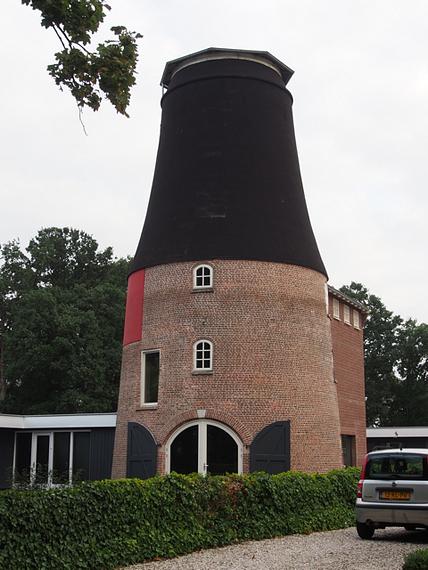 2, Molen 02666 Vreest Niet / De Hoop (Elsen), Foto S. Boumans, opn 15 aug 2018 | Database Nederlandse molens media-bestand