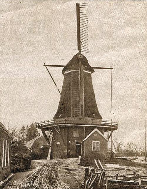1, Molen 02686 Stadsmolen (Ootmarsum), Krantenartikel, coll.PvdBerg | Database Nederlandse molens media-bestand