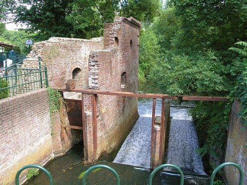 1, Molen 03514 Sint-Elisabethsmolen (Haelen), Foto: W. Jans, 13 aug. 2006 | Database Nederlandse molens media-bestand
