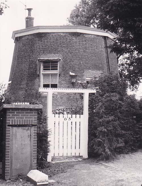 2, Molen 00985 a Oostvlietpolder, Oostvlietmolen (Leiden), foto P. Grund, juli 1990, coll. DVM | Database Nederlandse molens media-bestand