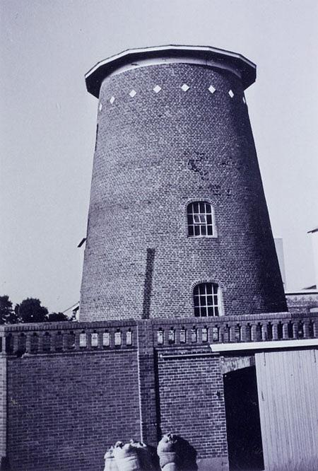 2, Molen 03135 Coopsmolen / Molen van Coops (Halle), Fotograaf onbekend (coll. DHM) | Database Nederlandse molens media-bestand