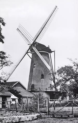 1, Molen 02582 Anna (Berghem), Ansichtkaart, coll. J.van der Bruggen | Database Nederlandse molens media-bestand