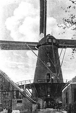 Molen 00884 Den Oosteresch / Lutjenhuusmolen / Weeninkmolen (Groenlo), Foto: n.n. | Database Nederlandse molens media-bestand