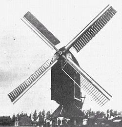 2, Molen 02777 c Buitenmolen / Rumoldusmolen (Weert), Roeden met zelfzwichting (Foto: n.n.) | Database Nederlandse molens media-bestand