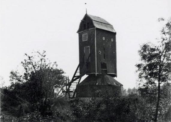 1, Molen 03326 b Nieuwlandse Molen (Biervliet), Fotograaf: jonkvrouwe H. Collot d'Escury, coll. DHM | Database Nederlandse molens media-bestand