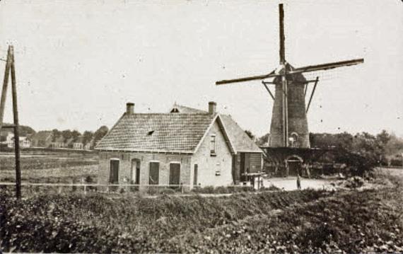 1, Molen 01654 b De Grenadier (Biezelinge), Foto n.n.,collectie DVM | Database Nederlandse molens media-bestand