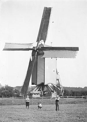 Molen 06721 b Aldermeulen (Renswoude), Foto: n.n., opname ca 1903 | Database Nederlandse molens media-bestand