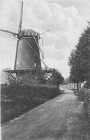 Molen 01823 a De Vlijt (2e) (Epe), Foto: deel ansichtkaart collectie Rob Pols | Database Nederlandse molens media-bestand