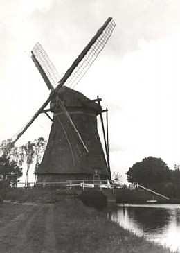 Molen 00953 Benthuizer Noord- en Zuidpolder, bovenmolen / Nr. 2 (Benthuizen), Foto: A. Bicker Caarten, 1936, serie 54 nr. 4 | Database Nederlandse molens media-bestand