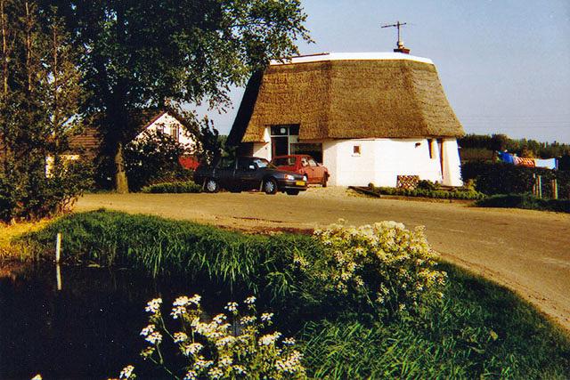 2, Molen 00953 Benthuizer Noord- en Zuidpolder, bovenmolen / Nr. 2 (Benthuizen), Foto: Ronald Bakker, 14 mei 1992 | Database Nederlandse molens media-bestand