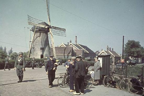 2, Molen 02766 De Kersenboom (Rijsoord), Foto: mei-dagen 1940, de beelden spreken voor zich... | Database Nederlandse molens media-bestand