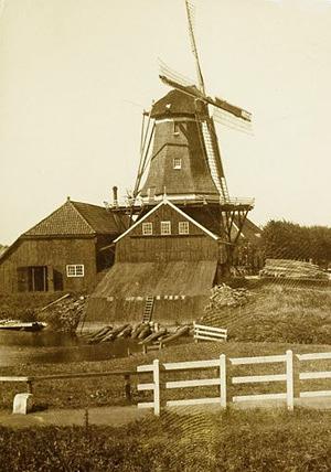 Molen 04425 b De Vriendschap (Groningen), Foto: n.n., coll. DHM | Database Nederlandse molens media-bestand