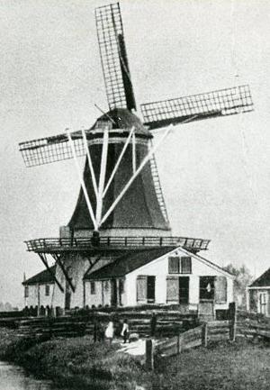 Molen 00433 c De Haan (De Haas) (Groningen), Detail van onderstaande ansichtkaart | Database Nederlandse molens media-bestand