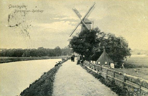 1, Molen 00433 d De Oude Held / De Barkmolen (Groningen), Ansichtkaart, opn 1905, coll. W.A. Korpershoek | Database Nederlandse molens media-bestand