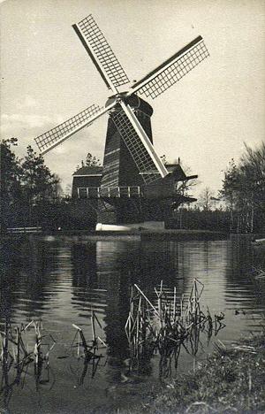 Molen 01993 Mijn Genoegen / Het Spinnenwiel (Numansdorp), coll. Nico van Dam | Database Nederlandse molens media-bestand