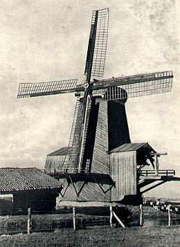 Molen 00852 De Gekroonde Poelenburg (2e) (Zaandam-Oost), Ansichtkaart (collectie: W. van Breenen) | Database Nederlandse molens media-bestand