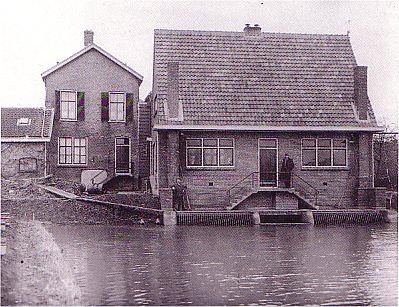 1, Molen 02877 b Wieldrecht en Alloysenpolder, Nieuwe Molen (Dordrecht), Jhr. Jantzon van Erffrenten gemaal | Database Nederlandse molens media-bestand