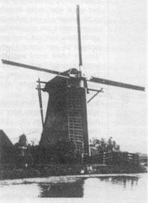 Molen 00960 Oude Gelderswoudsche polder, De Steenen Beer (Zoeterwoude), Deel onderstaande foto: n.n. | Database Nederlandse molens media-bestand