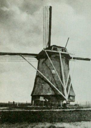 Molen 01856 a Molen Schrijver (Nijbroek), Foto: 'Voorst in oude ansichten' door J. Kedde, afb. 54, ingezonden door D.Zweers | Database Nederlandse molens media-bestand
