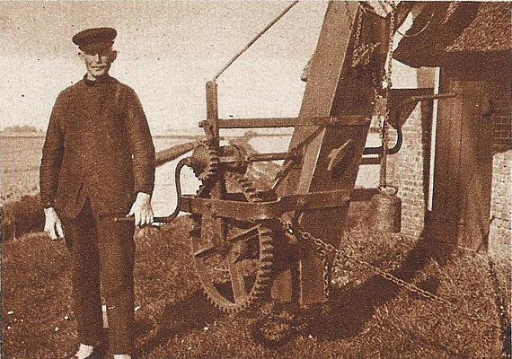 1, Molen 01432 Oosthemmerpolder, De Vooruitgang (Witmarsum/ Wytmarsum), 2. Foto in Fen Fryske Groun, 18 mei 1928 (coll. F. Weemaes) | Database Nederlandse molens media-bestand